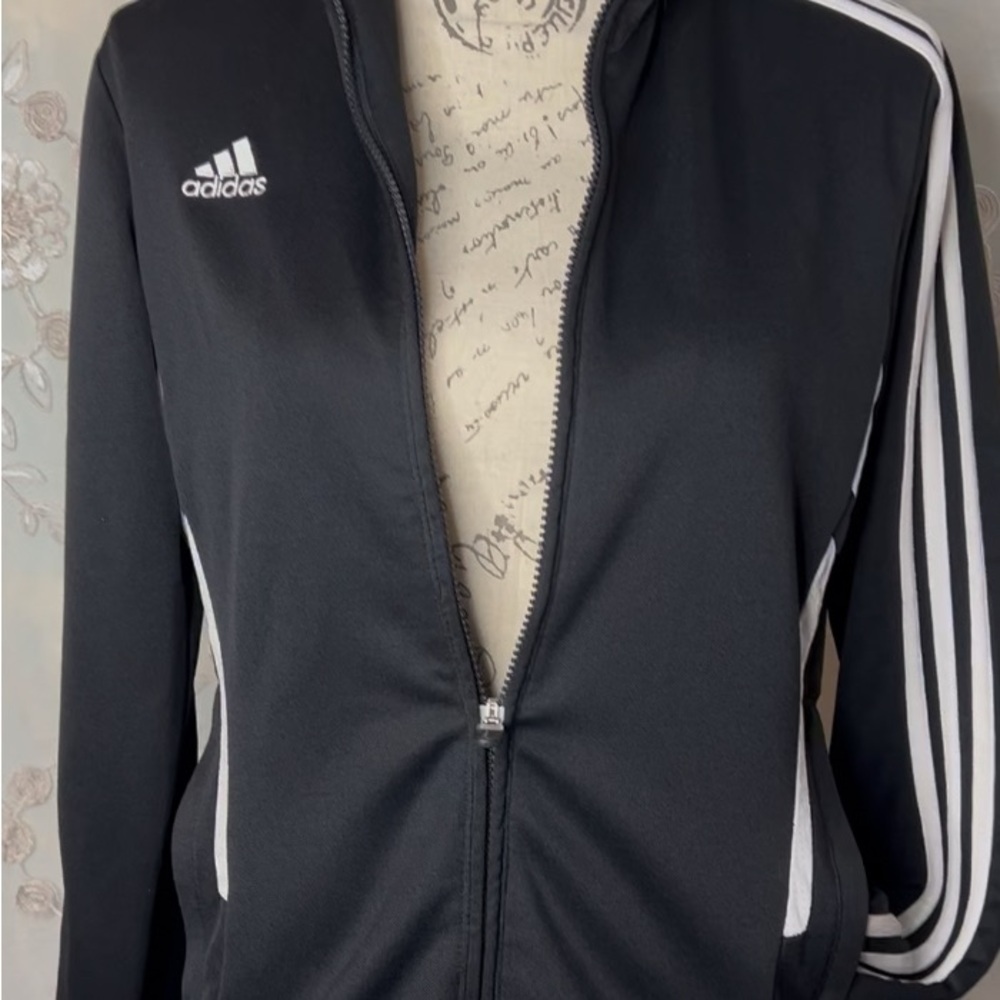 SZ S Nike black and white full zipper jacket. - Picture 6 of 10